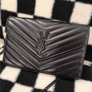 Saint Laurent Groan De Poudre monogram medium Cassandre wallet on chain so black